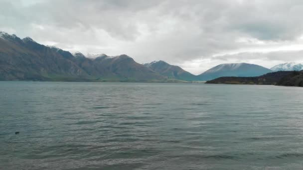 Slowmo Survolant Magnifique Lac Bleu Wakatipu Queenstown Nouvelle Zélande Avec — Video