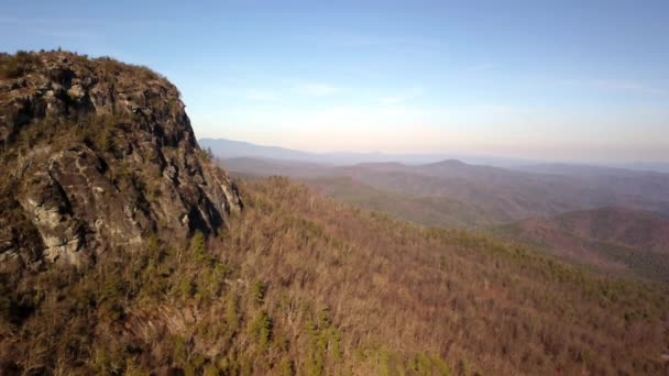 Aerial Table Rock Mountain Pisgah National Forest Carolina Norte — Vídeo de Stock