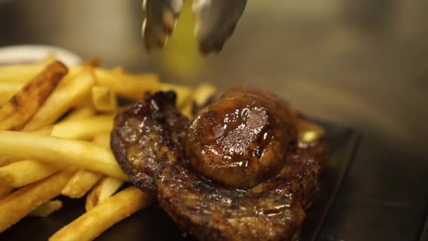 Close Finishing Presentation Grilled Beef Steak Gravy Mushrooms Golden Crispy — Stock Video