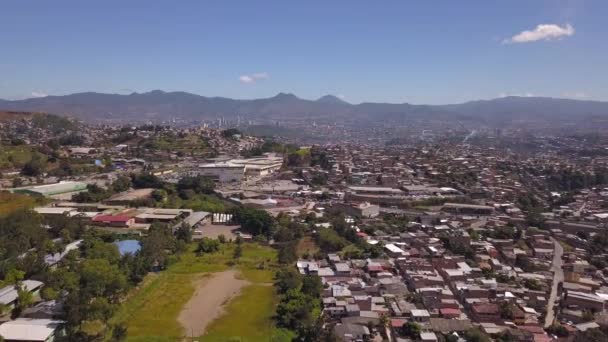Luftaufnahmen Des Stadtzentrums Tegucigalpa Honduras Mit Drohne Vorwärts Und Aufwärts — Stockvideo