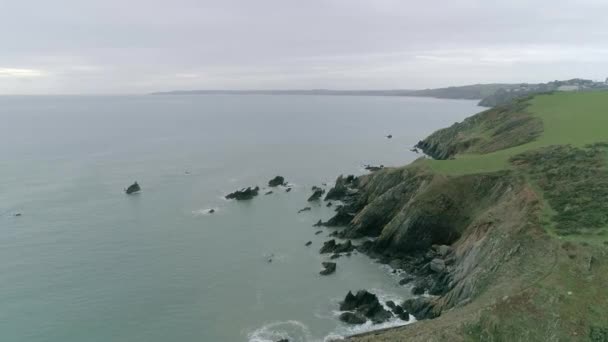 Stor Antenn Spårning Över Den Fantastiska Vilda South Devon Kustlinje — Stockvideo