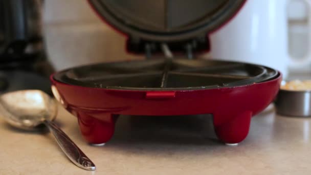 1080P Nog Steeds Schot Van Tortilla Shell Wordt Ingesteld Quesadilla — Stockvideo