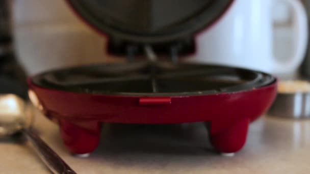 1080P Ancora Colpo Quesadilla Maker Chiusura Coperchio — Video Stock