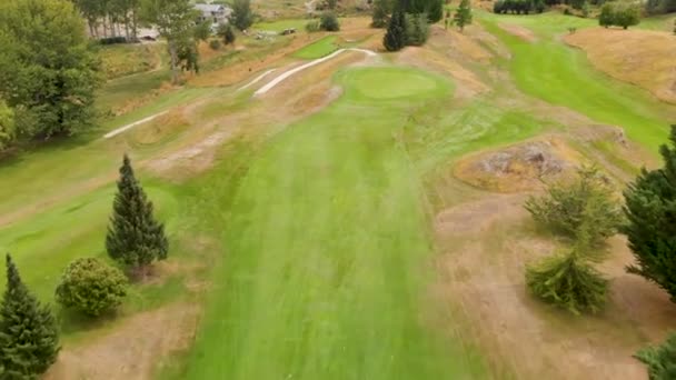 Vliegen Golfbaan Nieuw Zeeland Luchtfoto — Stockvideo