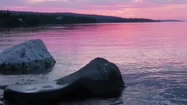 Розовый Рассвет Над Озером Верхнее Миннесоте — стоковое видео