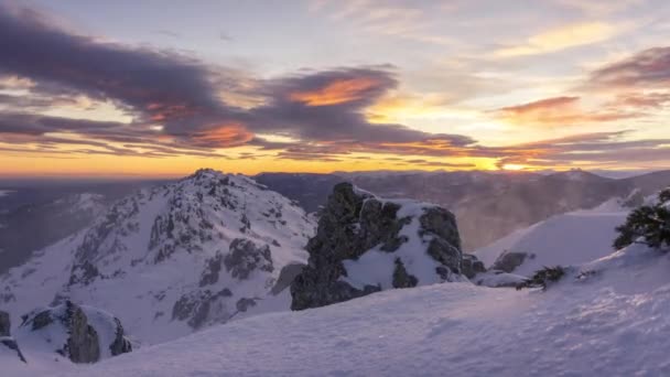 Tramonto Nevoso Ventoso Nelle Montagne Della Navacerrada Madrid Nuvole Lenticolari — Video Stock