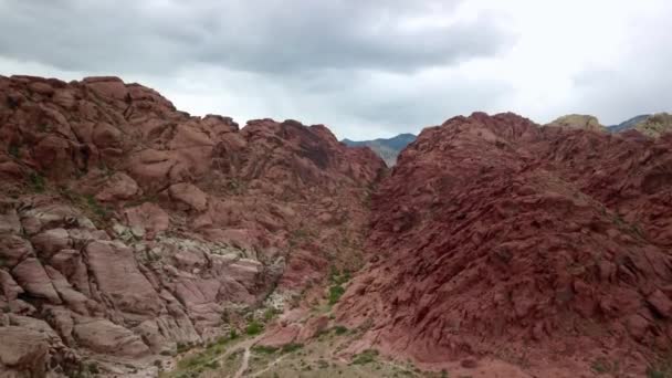 Εναέρια Των Σχηματισμών Κόκκινο Βράχο Μέσα Red Rock Canyon Στη — Αρχείο Βίντεο
