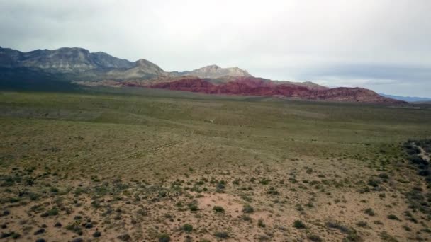 Lucht Duw Rode Rotsen Bij Red Rock Canyon Nevada — Stockvideo