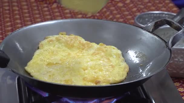 Close View Omelet Being Cooked Steel Wok Butane Stove — Stock Video