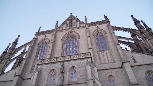 Janelas Góticas Catedral Santa Bárbara Kutna Hora República Tcheca Virando — Vídeo de Stock