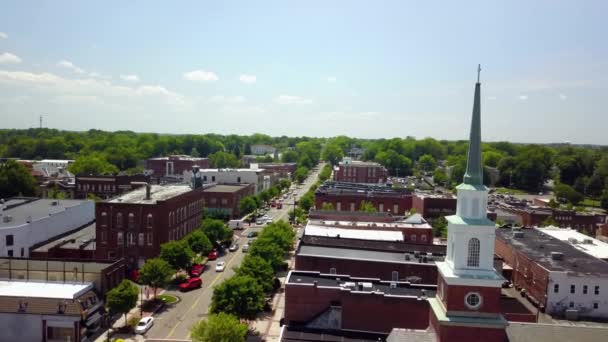 Vuelo Aéreo Las Concurridas Calles Statesville Carolina Del Norte — Vídeos de Stock