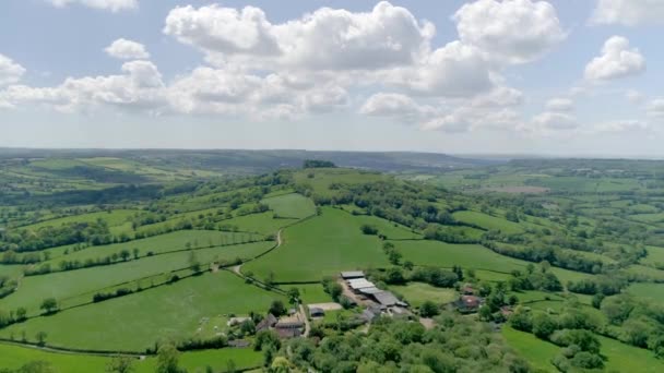 Picturesque Aerial Solitary Countryside Hill Rolling Devon Landscape Amazing Clouds — Stock Video