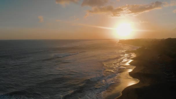 Západ Slunce Pořízen Drone Bali Berawa Pláž — Stock video