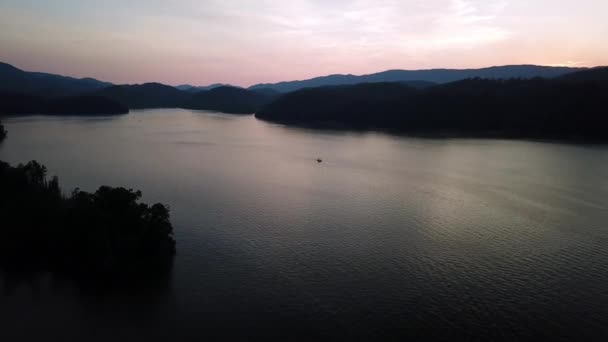 Zonsondergang Vanuit Lucht Boven Watauga Lake — Stockvideo