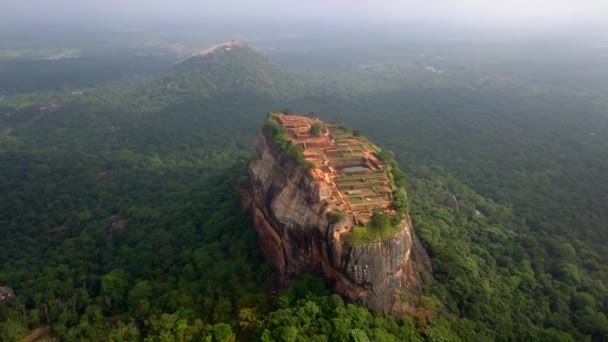 Drone Aérien Lointain Sigiriya Rock Sri Lanka — Video