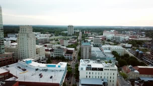 Aerial Pullout Durham North Carolina Skyline — стокове відео