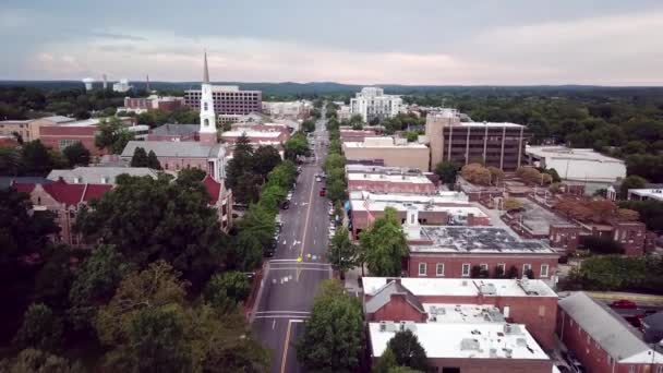 Εναέρια Ώθηση Κάτω Franklin Street Πάνω Chapel Hill — Αρχείο Βίντεο