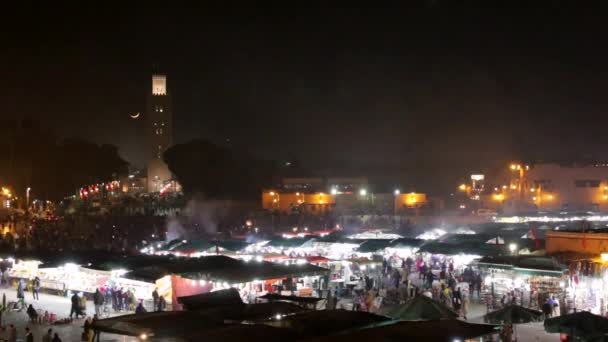 Vista Aérea Del Mercado Nocturno Marrakech Marruecos Con Turistas Lugareños — Vídeos de Stock