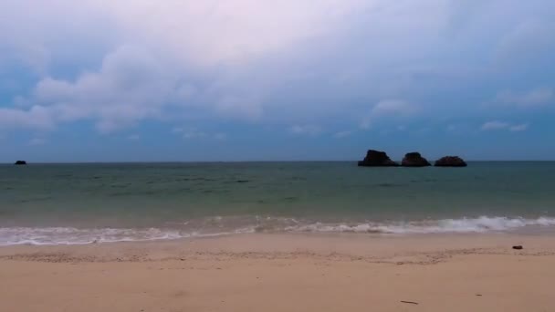 Tidshorisont Araha Beach Chatan Okinawa Japan Bølger Styrter Ned Land – Stock-video