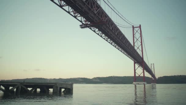 Lisboa Ponte Suspensão Amanhecer Rio Nascer Sol — Vídeo de Stock