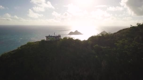 Schöner Hawaii Strand Mit Blick Auf Die Wanderung Mit Ein — Stockvideo