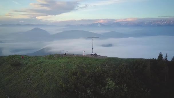 Luftumlaufbahn Des Jochberg Gipfels Den Bayerischen Alpen Bei Sonnenaufgang Cinematic — Stockvideo