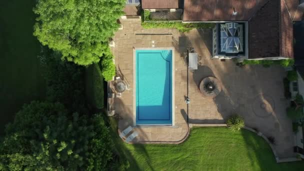 Fugle Eye View Countryside Home Med Pool Stor Have – Stock-video