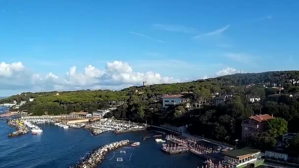 Кастильончелло Вид Воздуха Пляжи Баньо Сальвадори Солнышко Говорит Ливорно Италия — стоковое видео