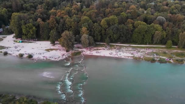 Volando Sobre Río Isar Munich Alemania Hecho Verano Con Dji — Vídeo de stock