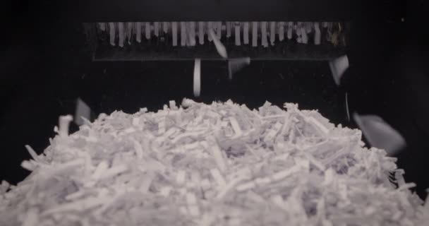 Shredder Papel Corte Baixo Cesta Completa — Vídeo de Stock
