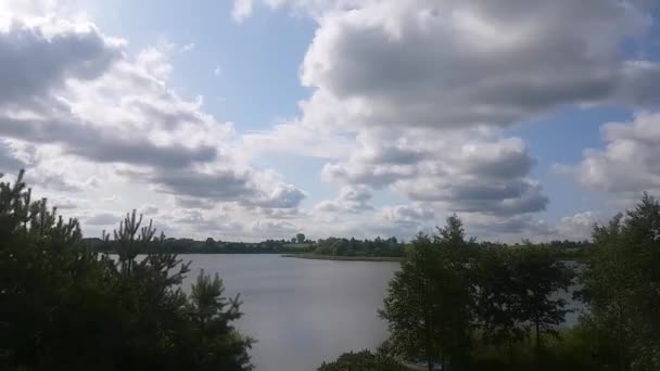 Lac Timelapse Timelapse Peaceful Lake Mooving Clouds Ciel Bleu Coluds — Video