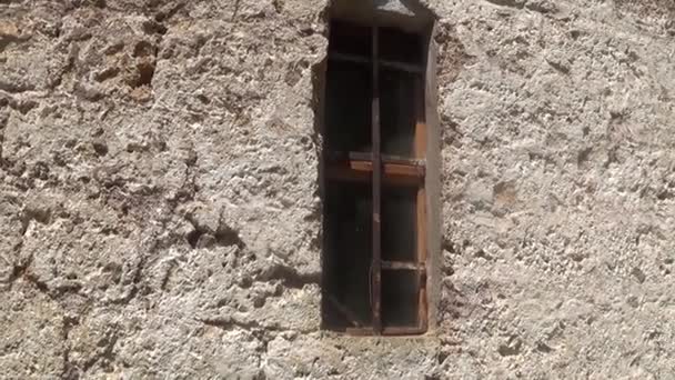 Маленьке Вікно Православному Храмі Горі — стокове відео