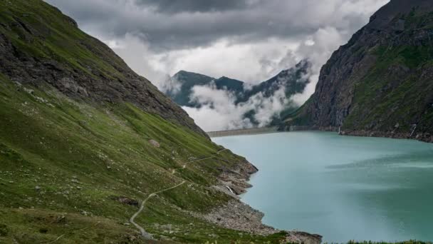 Timelapse Réservoir Suisse Dans Les Alpes Des Nuages Rapides Élèvent — Video