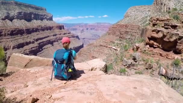 Admiring View Grand Canyon National Park Female Hiker Looking View — Stock Video