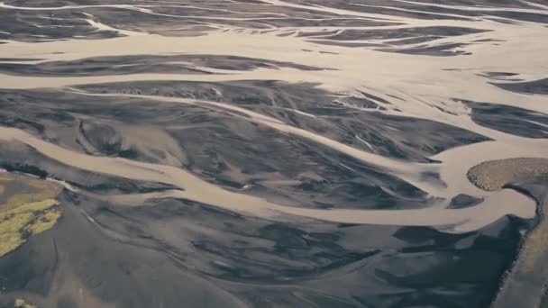 Verschillende Opnamen Van Drone Van Een Ijskoude Ijskoude Rivier Prachtig — Stockvideo