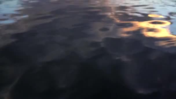 Reflet Ciel Brûlant Sur Eau — Video