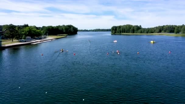 Aerial Shot Kayaking Athletes Paddling Canoes Surface Lake Racing — Stock Video