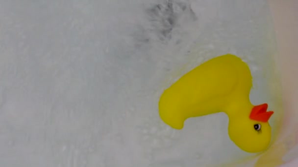 Гумовий Дует Ванній — стокове відео