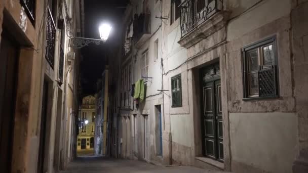 Vecchia Tipica Strada Con Balconi Lanterna Notte — Video Stock