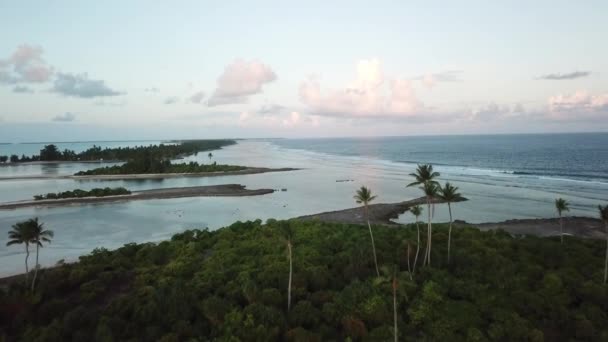 Aerial Beach Setting Tarawa Κιριμπάτι — Αρχείο Βίντεο