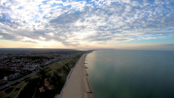 Flygbilder Drönare Längs Boscombe Beach Bournemouth Dorset — Stockvideo