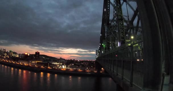 Een Nachtelijke Time Lapseffrom Het Centrum Van Jaques Cartier Bridge — Stockvideo