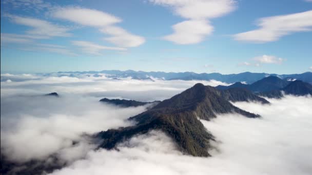 Rugged Mountain Peaks Clouds Air View Papua Nová Guinea — Stock video