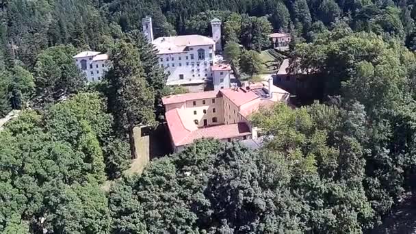 Αύγουστος 2019 Αεροφωτογραφία Μεσαιωνικού Καθολικού Μοναστηριού Της Vallombrosa Τοσκάνη Ηλιόλουστη — Αρχείο Βίντεο