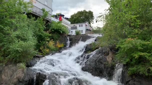 Wodospad Camden Maine Centrum Camden — Wideo stockowe