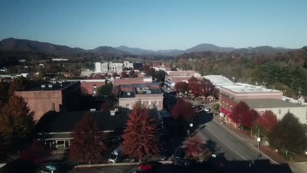 Waynesville Low Aerial Push — Stock Video