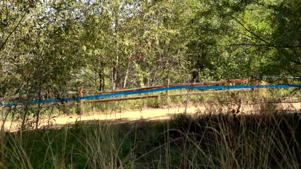 Cykelförare Som Går Igenom Led Cykeltävling Boulder Colorado — Stockvideo