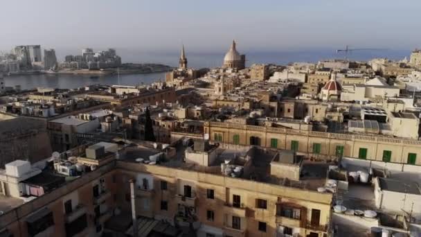 Drohne Über Maltas Hauptstadt Valletta Abgeschossen Und Zeigt Sliema Und — Stockvideo