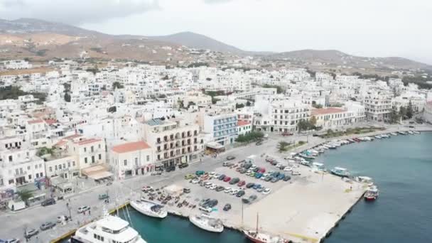Vliegtuig Drone Vlucht Naar Haven Van Tinos Griekenland Met Uitzicht — Stockvideo