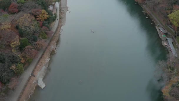 Arashiyama Katsura River Revelan Inclinación Aérea Japón — Vídeo de stock